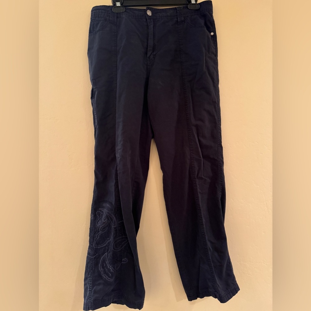 Black cargo pants with design on leg